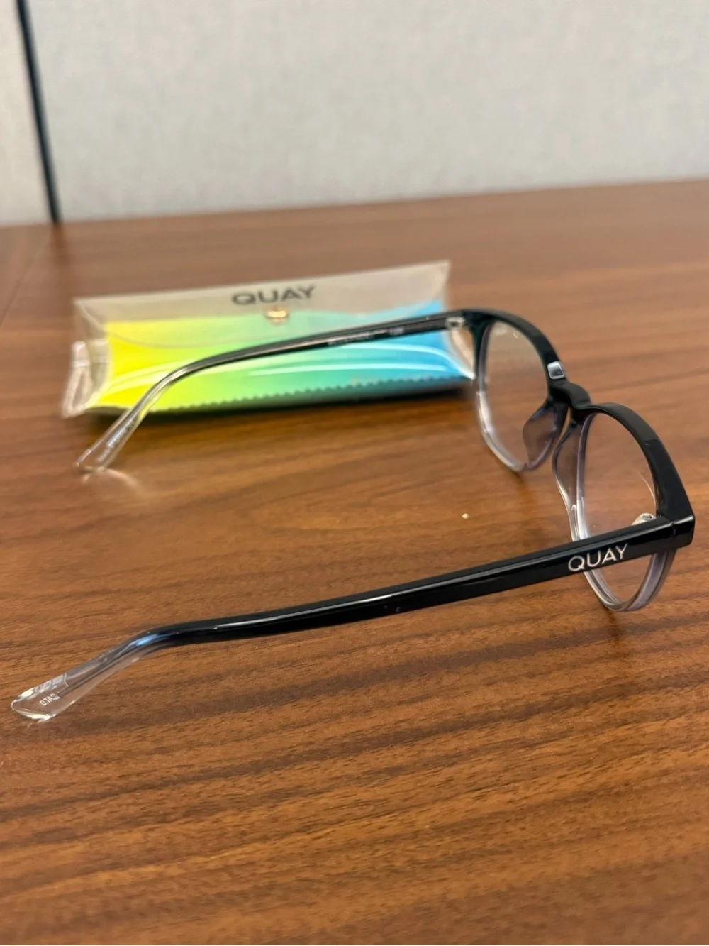 Quay Australia BLUE LIGHT ONLY Glasses with Black Frames with Case